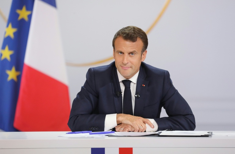 Emmanuel Macron tenant une conférence de presse pour annoncer ses réponses à l'issue du Grand débat national, Paris, le 25 avril 2019