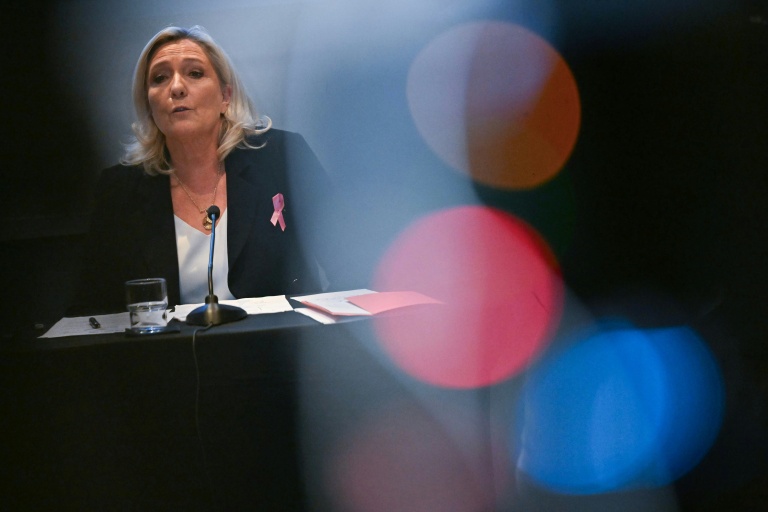 Marine Le Pen, à Bruxelles, le 14 octobre 2026