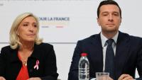 Marine Le Pen (g.), candidate du Rassemblement national (RN) à l'élection présidentielle de 2027, et Jordan Bardella, président du RN, participent à une conférence de presse au siège du parti, à Paris, le 6 octobre 2026