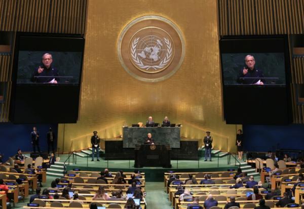 Le président iranien Massoud Pezeshkian lors de la 81e session de l'Assemblée générale des Nations unies à New York, le 23 septembre 2026