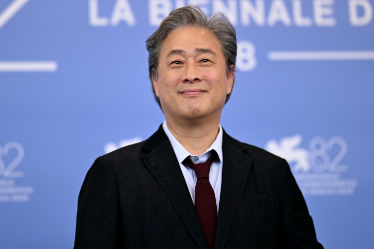 Le réalisateur sud-coréen Park Chan-wook lors d'un photocall pour le film
