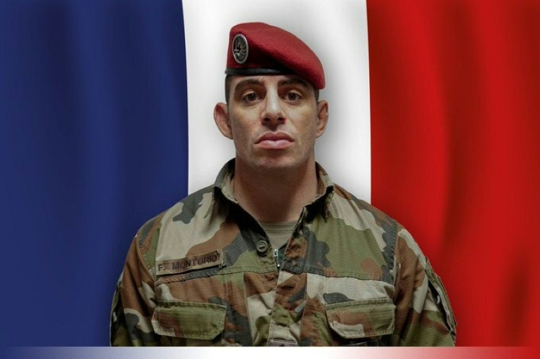 Photo diffusée le 18 avril 2026 sur le compte X du ministère français de la Défense montrant le sergent-major Florian Montorio, du 17e régiment du génie parachutiste de Montauban, tué lors d'une attaque contre la Finul, dans le sud du Liban
