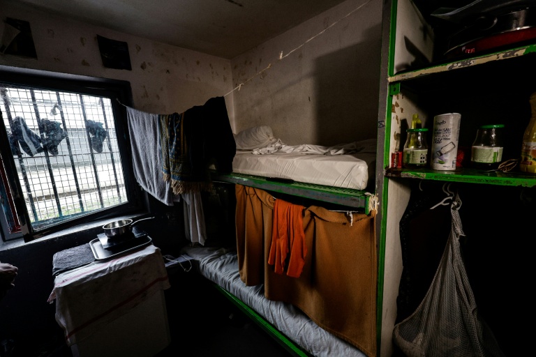 Une cellule du centre pénitentiaire de Nanterre, le 15 janvier 2026 dans les Hauts-de-Seine