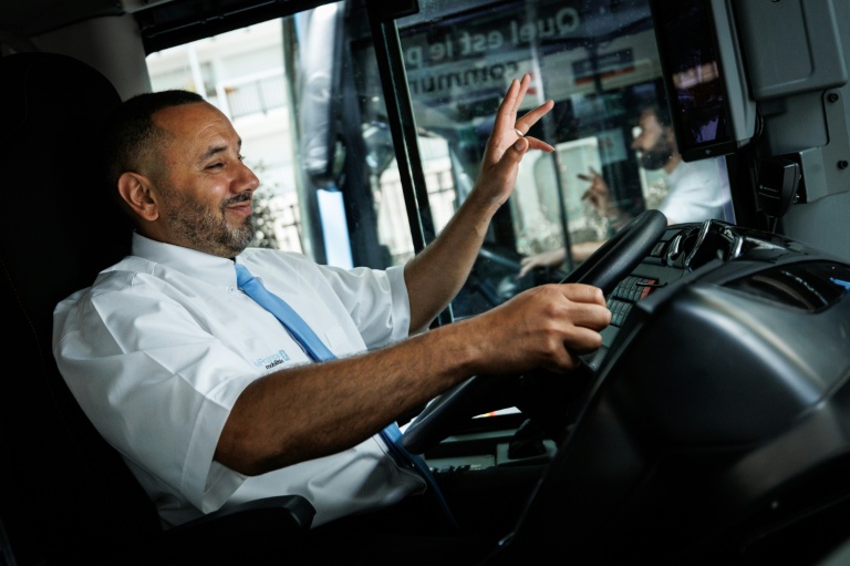 Chaffir Benkheroun, conducteur de la ligne de bus 85, le 31 juillet 2026 à Paris