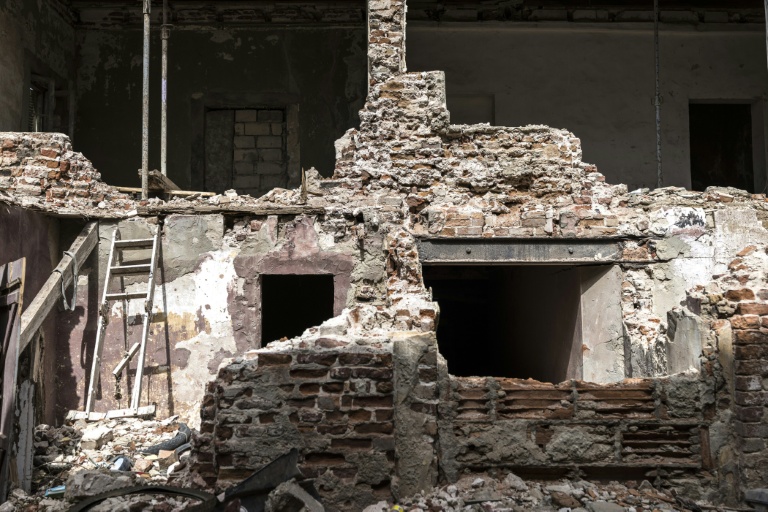 Les ruines d'un ancien entrepôt d'esclaves du bâtiment Maurel et Prom, le 28 juillet 2026 à Saint-Louis, au Sénégal