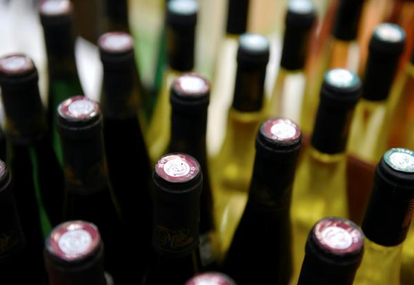 Wine Paris, salon international de référence dédié au vin, ouvre lundi en pleine tourmente géopolitique et climatique pour le secteur