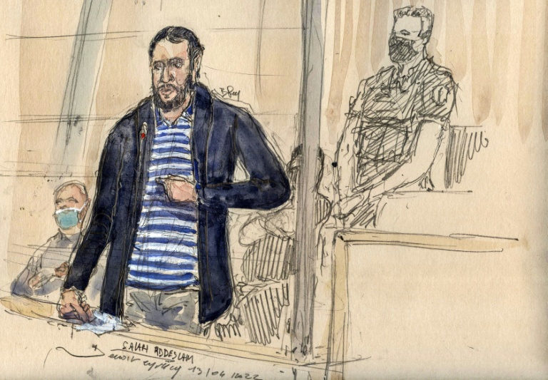 Croquis d'audience de Salah Abdeslam lors du procès des attentats de Paris et de Saint-Denis du 13 novembre 2015, à Paris le 13 avril 2022