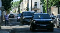 Un convoi de police arrive au palais de justice, le 15 juillet 2026 à Agen, pour une audience de Jérôme Barella, soupçonné du meurtre de la collégienne Lyhanna