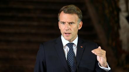Le président français Emmanuel Macron lors d'une conférence de presse à Brühl, en Allemagne, le 17 juillet 2026
