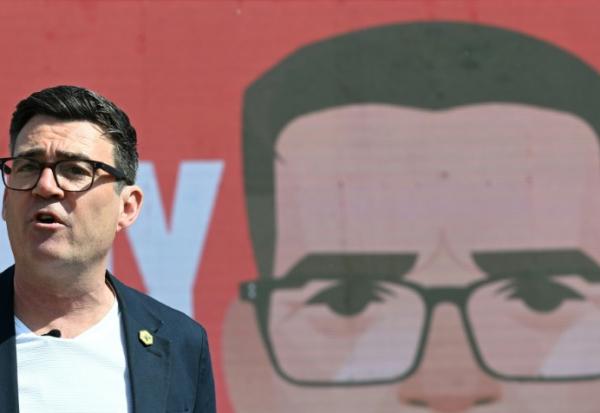 Le maire du Grand Manchester Mayor Andy Burnham lors du lancement de sa campagne à une élection législative partielle à Ashton-in-Makerfield, le 22 mai 2026