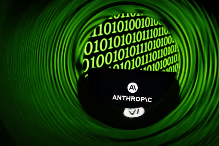 Anthropic, éditrice des modèles d'intelligence artificielle (IA) Claude, a mis mardi à la disposition du grand public la version la plus puissante de sa technologie tout en la bridant dans des domaines sensibles