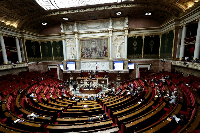L'Assemblée se penche à nouveau lundi sur la création d'un droit à l'aide à mourir, avec en vue un vote solennel le 24 février
