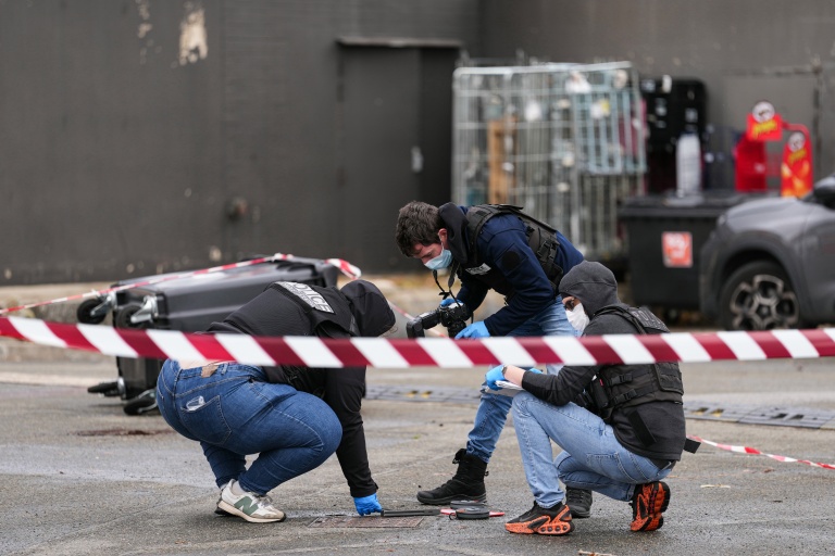 La police intervient sur les lieux de tirs à Trappes, dans les Yvelines, le 23 octobre 2026