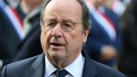 L'ancien président François Hollande assiste aux commémorations du 13 novembre au Stade de France à Saint-Denis, le 13 novembre 2025 