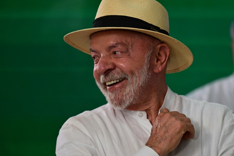 Le président brésilien Lula visite un hopital de Rio de Janeiro, le 28 juillet 2026