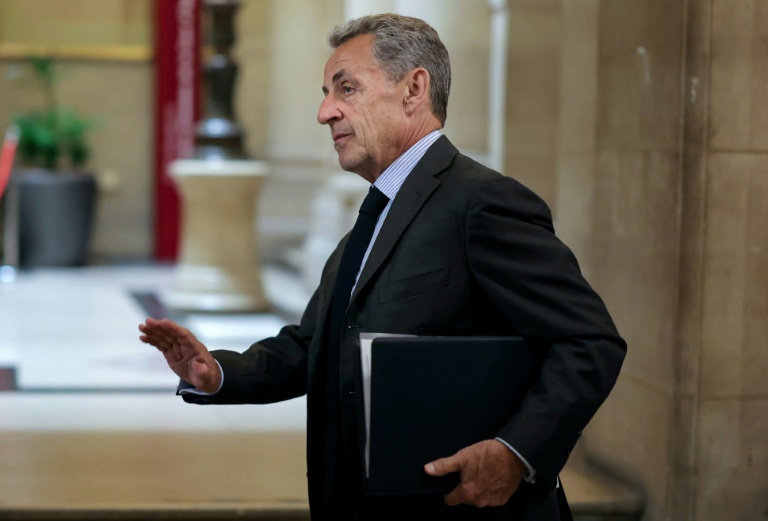 L'ancien président de la République Nicolas Sarkozy le 6 mai 2026 au palais de justice de Paris