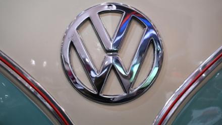 Le géant Volkswagen va poursuivre ses réductions de coûts, avec 50.000 suppressions d'emplois en Allemagne d'ici 2030, pour renforcer ses marges et investir dans l'avenir après sa pire année depuis le Dieselgate en 2025