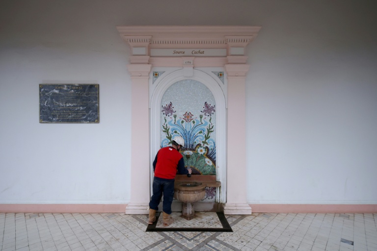 Photo d'archives de la source Cachat à Evian-les-Bains, en Haute-Savoie, le 16 décembre 2025