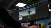Le concepteur 3D Andres Hernandez, travaille sur le jeu vidéo FIFA Rivals au siège de Bacon Games, le 10 mars 202 5à Bogota, en Colombie 