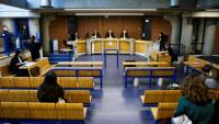 Des juges ouvrent une audience de procès en présence d'avocats et de membres du public dans une salle d'audience du palais de justice de Bobigny, le 15 janvier 2024 en Seine-Saint-Denis