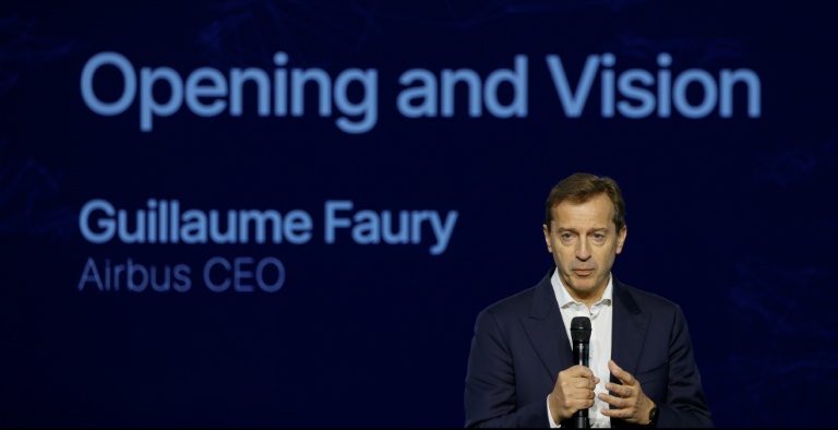 Le patron d'Airbus, Guillaume Faury, ouvre le Airbus Defence Summit à Manching, en Allemagne, le 20 mai 2026
