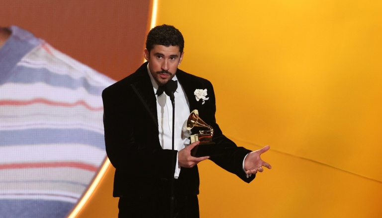 Bad Bunny lors de la 68e édition des Grammy Awards à Los Angeles, le 1er février 2026 en Californie