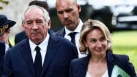 Le Premier ministre François Bayrou et la secrétaire générale de la CFDT Marylise Léon à l'université d'été de la CFDT à Boissy-la-Rivière, en Essonne, le 26 août 2025