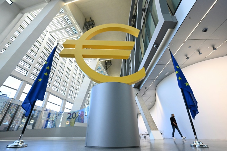 La Banque centrale européenne devrait laisser ses taux directeurs inchangés jeudi, malgré une inflation persistante