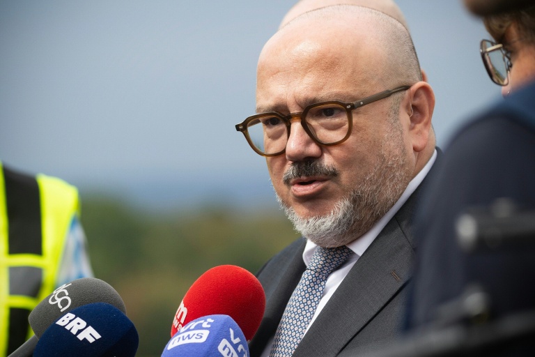 Le ministre de l'Intérieur belge, Bernard Quintin, lors d'une conférence de presse au sujet de l'incendie de forêt dans la réserve naturelle des Hautes Fagnes, près de Spa en Belgique, le 19 août 2026