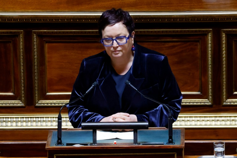 La sénatrice Monique Lubin s'exprime lors d'une séance de vote au Sénat, à Paris, le 16 mars 2023