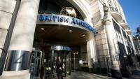 Le géant du tabac British American Tobacco (BAT) a annoncé lundi la suppression de 5.500 postes dans le monde