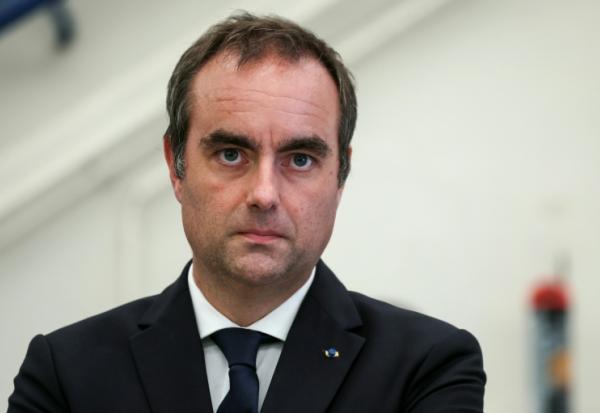 Le Premier ministre Sébastien Lecornu le 4 septembre 2026 à Vernon, dans l'Eure