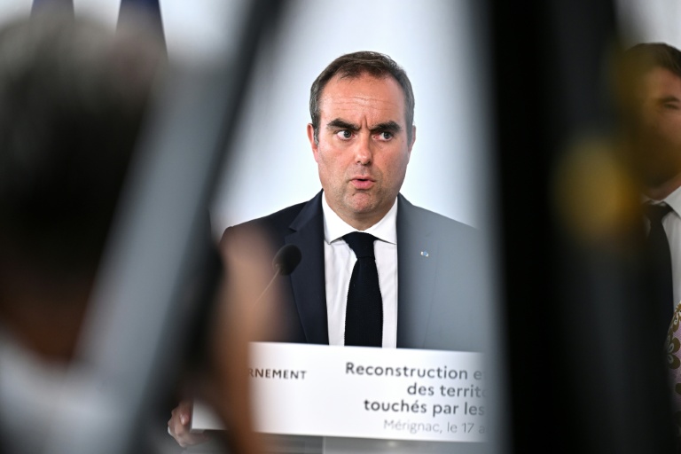 Le Premier ministre Sébastien Lecornu à Mérignac en Gironde le 17 août 2026