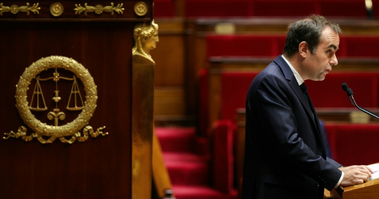 Le Premier ministre Sébastien Lecornu s'exprime devant  l'Assemblée nationale, le 24 octobre 2025 à Paris