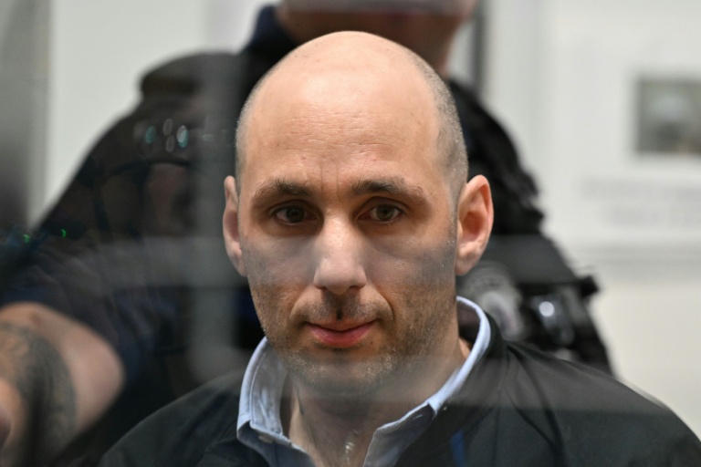 Cédric Jubillar dans la salle d'audience de la cour d'assises du Tarn lors de son procès pour le meurtre de sa femme Delphine Jubillar, le 23 septembre 2025 à Albi