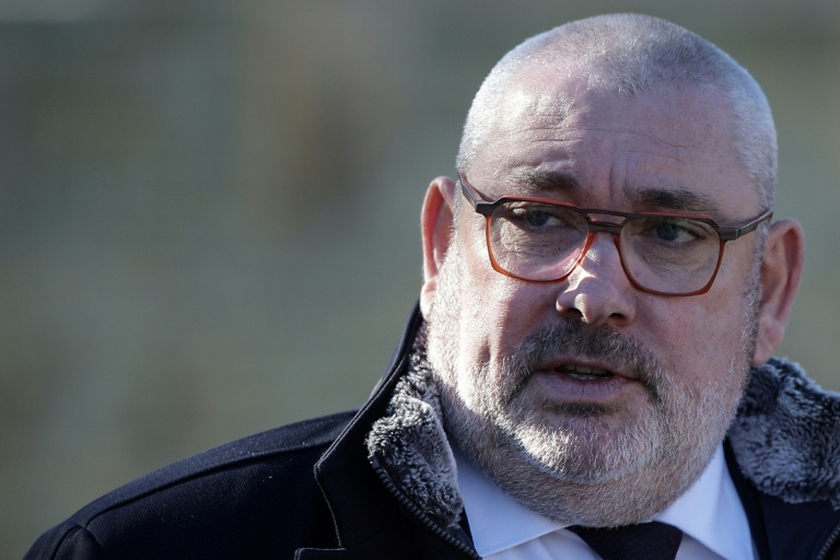 Christophe Barthes, candidat du RN à la mairie de Carcassonne, en campagne à Carcassonne, le 7 février 2026 dans l'Aude