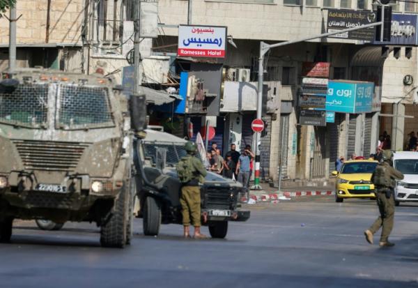 Des soldats israéliens lors d'une opération à Naplouse, en Cisjordanie occupée, le 27 août 2025