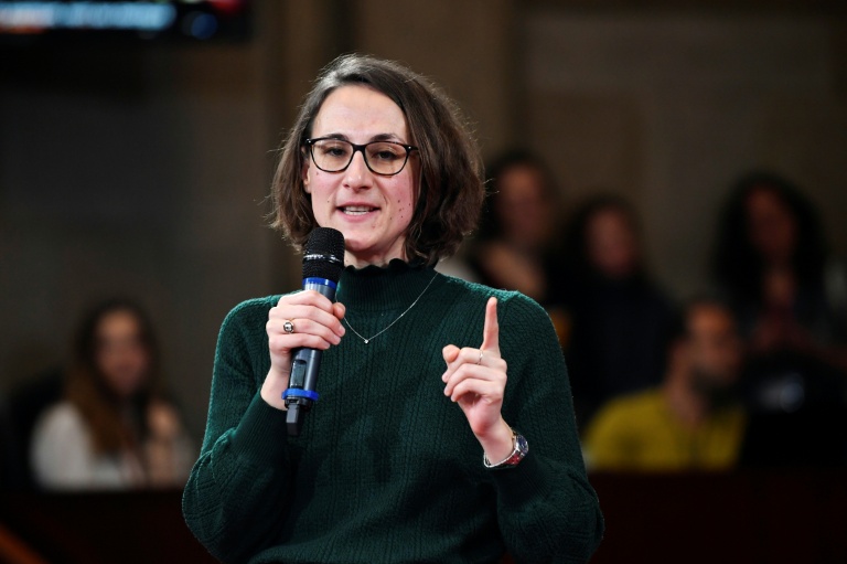 Claire Thoury lors de la convention citoyenne pour al fin de vie, au Conseil economique, social et environnemental (CESE) à Paris, le 2 avril 2023