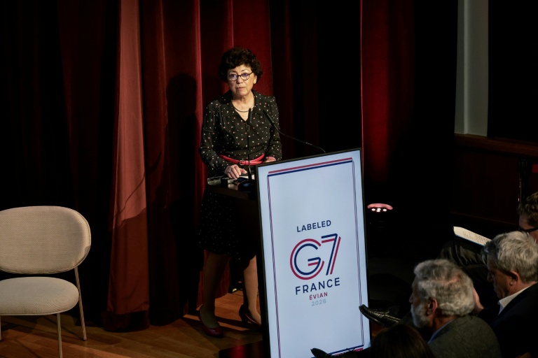 La ministre française de la Transition écologique Monique Barbut ouvre une conférence internationale sur le climat dans le cadre de la présidence française du G7, le 4 mai 2026 à Paris