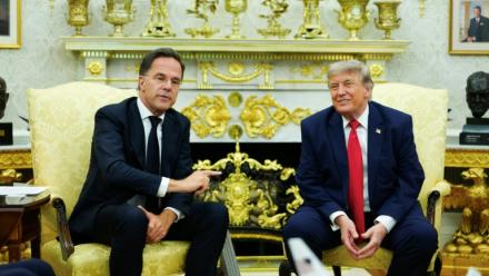 Le secrétaire général de l'Otan Mark Rutte et le président américain Donald Trump à la Maison Blanche le 24 juin 2026