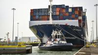 Le porte-conteneurs CMA CGM Arctic, battant pavillon maltais, passe par les écluses de Cocoli dans le canal de Panama, le 3 septembre 2026