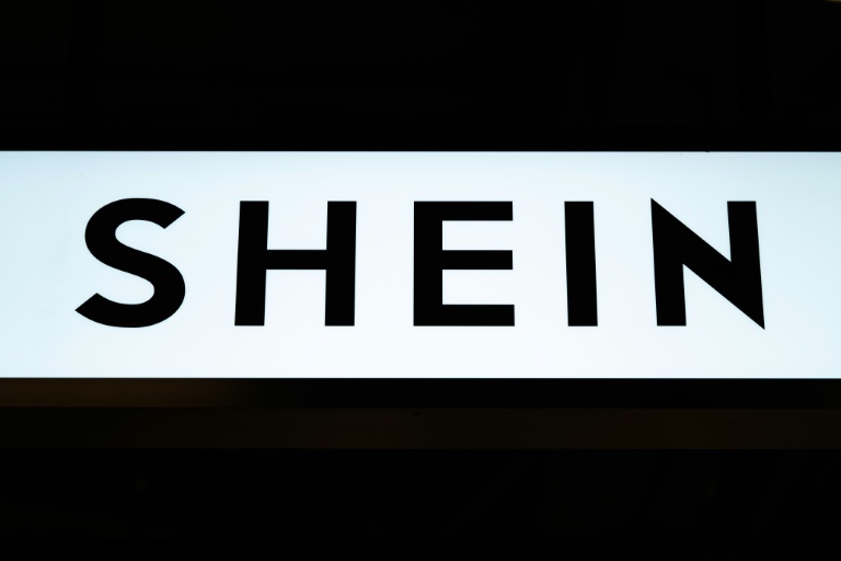 Le logo de Shein au Bazar de l'Hôtel de Ville à Paris, le 4 novembre 2025