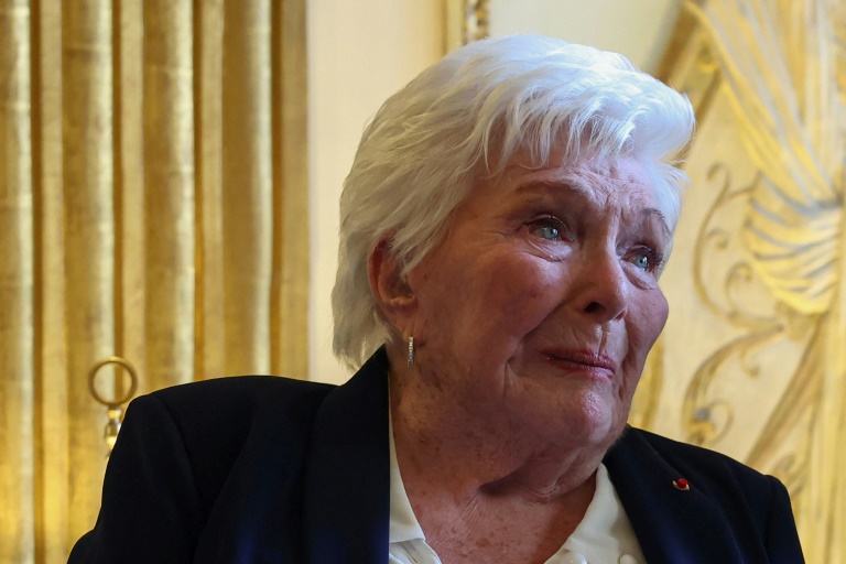 La chanteuse et comédienne française Line Renaud, lors d'une cérémonie organisée au ministère de la Culture, à Paris, le 12 mai 2025