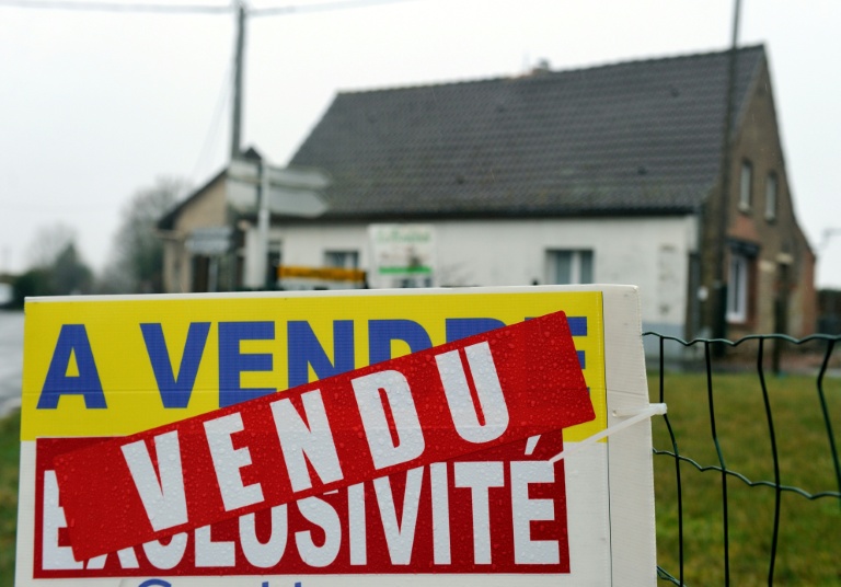 Le taux pratiqué par les établissements bancaires ne prend pas en compte un ensemble de frais annexes, comme l'assurance des emprunteurs, qui augmente significativement à partir d'un certain âge