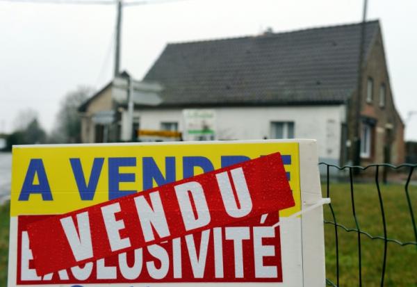 Le taux pratiqué par les établissements bancaires ne prend pas en compte un ensemble de frais annexes, comme l'assurance des emprunteurs, qui augmente significativement à partir d'un certain âge
