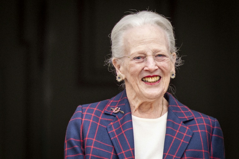 La reine Margrethe de Danemark assiste à un concert donné par le corps musical des Royal Life Guards, à l'occasion de son 86e anniversaire, au palais de Fredensborg, le 16 avril 2026