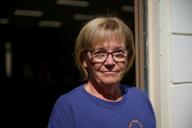 Denise Barber, une électrice qui s'inquiète du prix élevé du carburant, à Warren le 26 septembre 2026, aux Etats-Unis