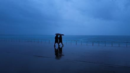 Des rafales de vent, beaucoup de pluie et d'importantes crues: 19 départements sont placés en vigilance orange, de la façade atlantique à la Méditerranée