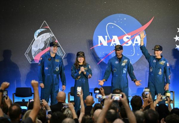 Cérémonie de bienvenue pour les astronautes d'Artemis II, le 11 avril 202- à Houston (de gauche à droite: le Canadien Jeremy Hansen, Christina Koch, Victor Glover et le commandant Reid Wiseman)