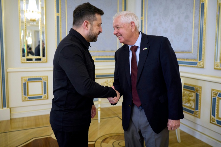 rencontre entre le président ukrainien Volodymyr Zelensky et le sénateur américain Lindsey Graham à Kiev, publiée le 10 juillet 2026 par la présidence ukrainienne